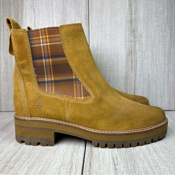 Timberland Shoes - Timberland Courtmayeur Valley Chelsea Brown Suede Leather Boots Women’s Size 9.5